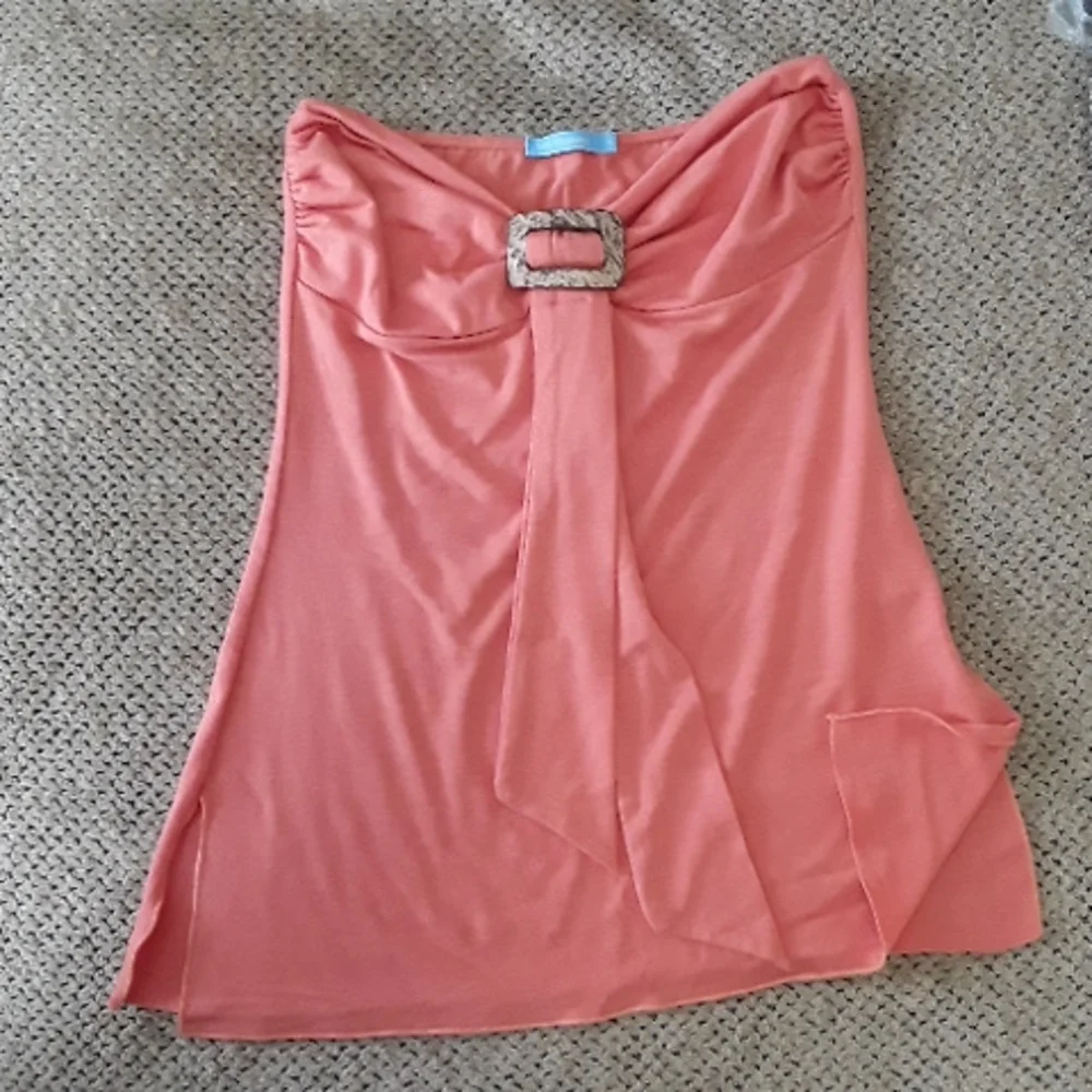 Straples split side top - Picture 1 of 3